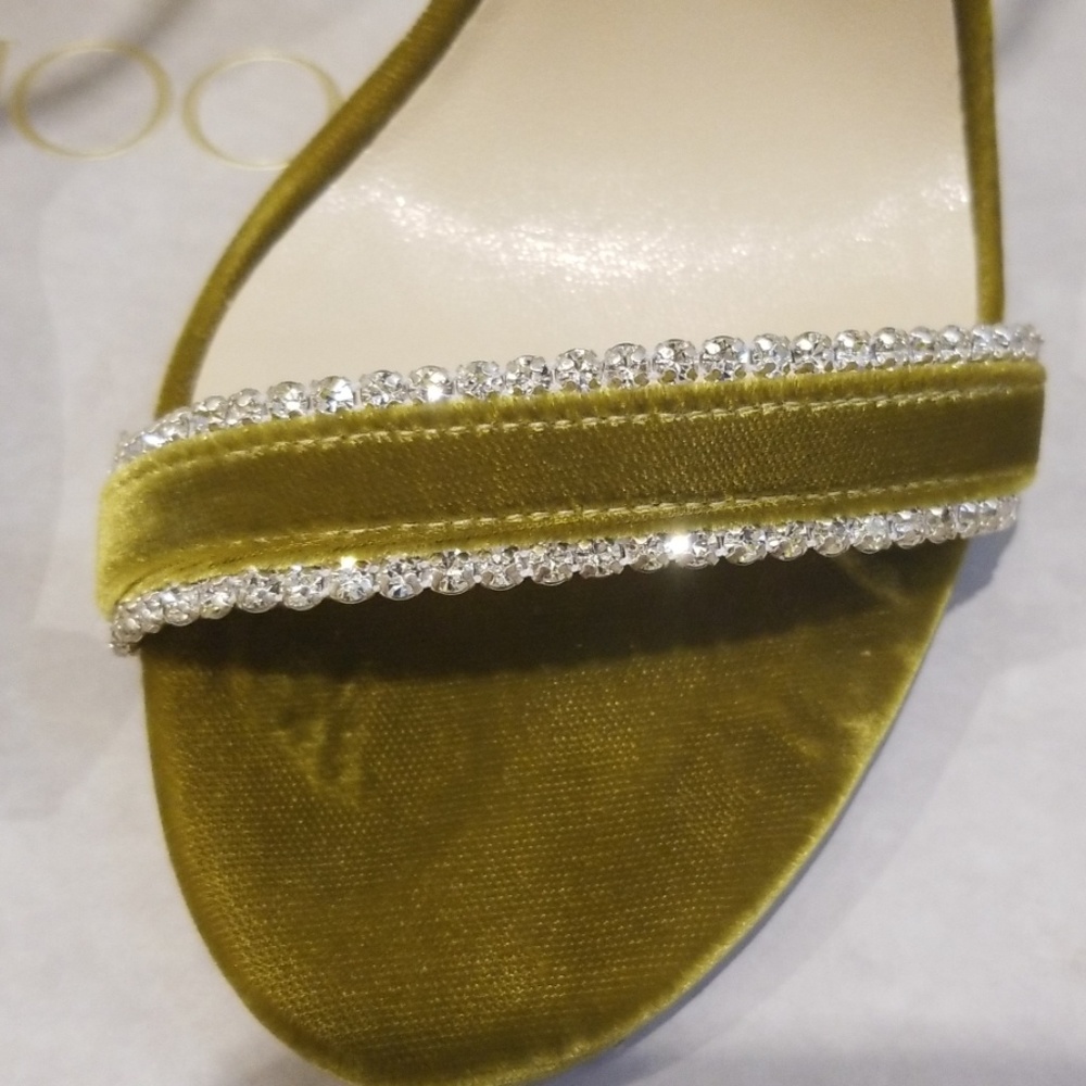 Jimmy  Choo - Picture 4 of 6